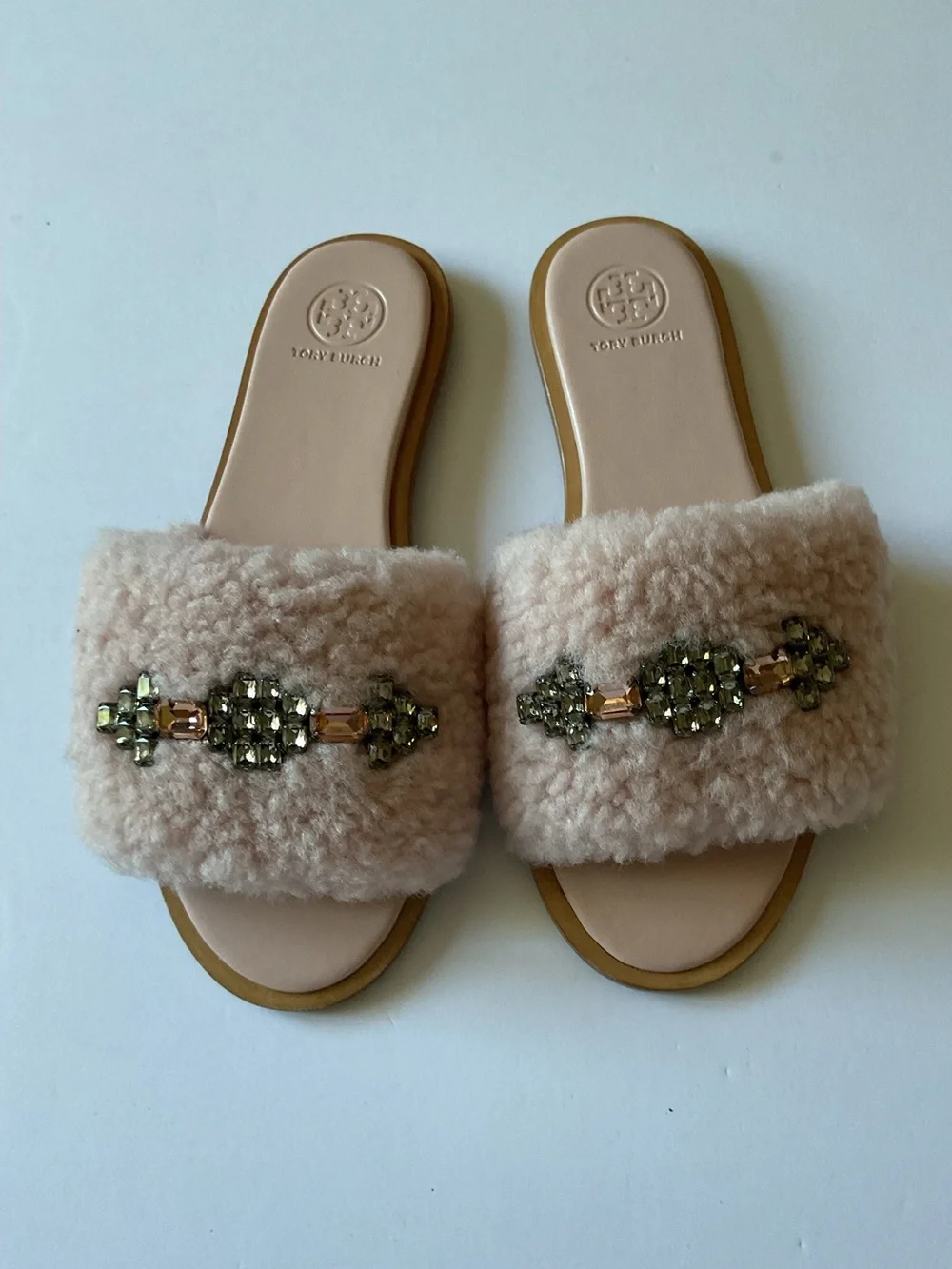TORY BURCH ASPEN JEWELED SHEARLING SLIDES IN SEASHELL PINK SIZE 7.5 NWOT